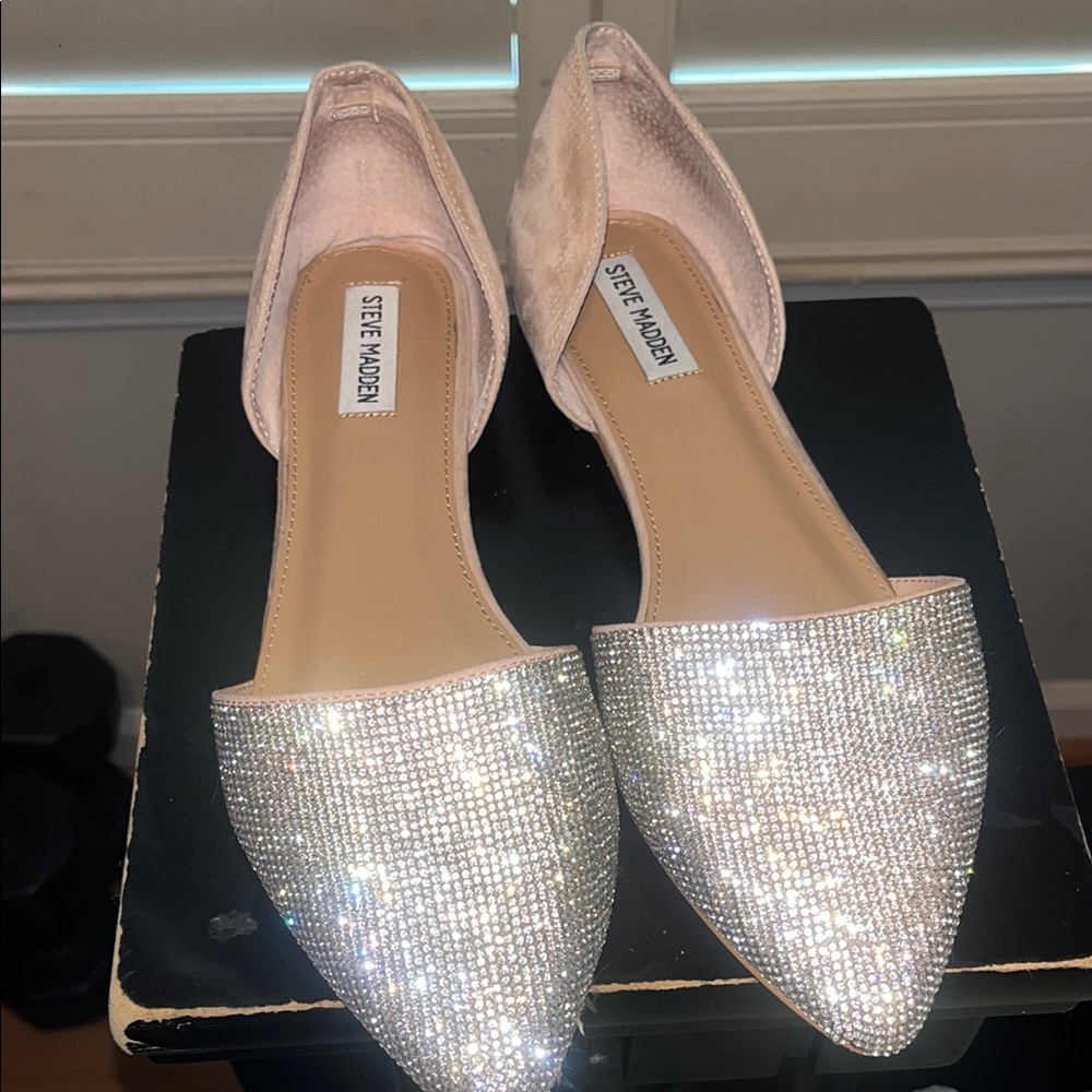 Steve Madden Silver Flats with Sparkling Embellishments